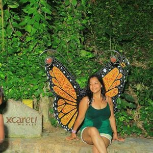 Meet your Posher, Claudia